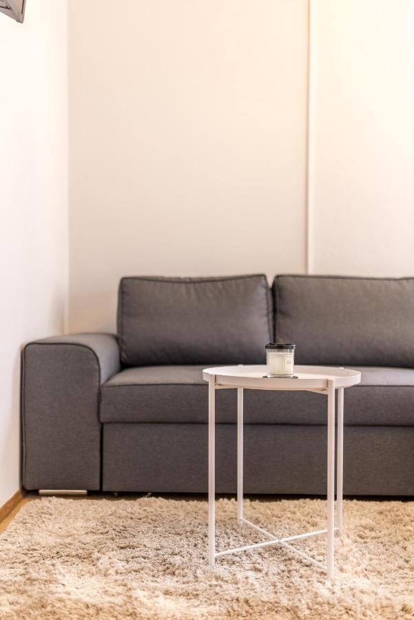 Apartment Lamaro Kaštela エクステリア 写真